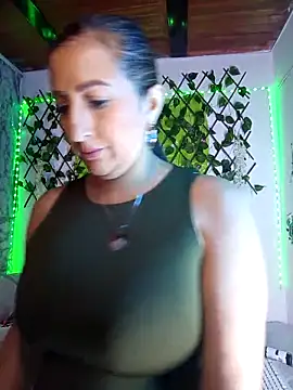 any mour online show from 04-17-26, 04:32