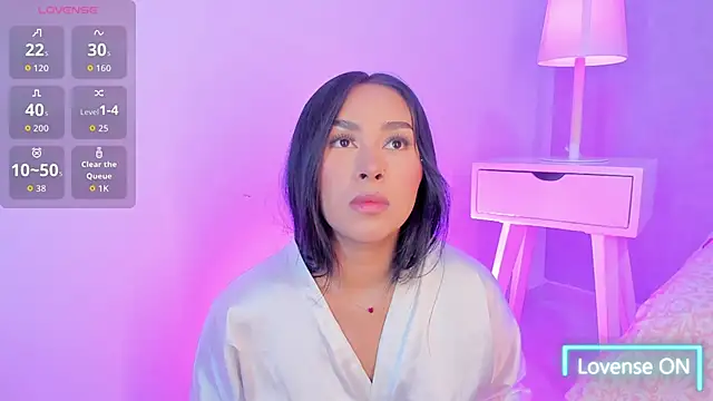 Cameliaa Smiith online show from 11-18-25, 02:49