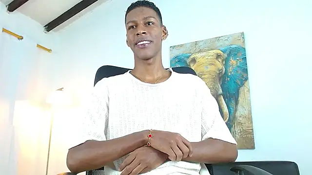 maiki18  online show from 11-14-25, 08:34