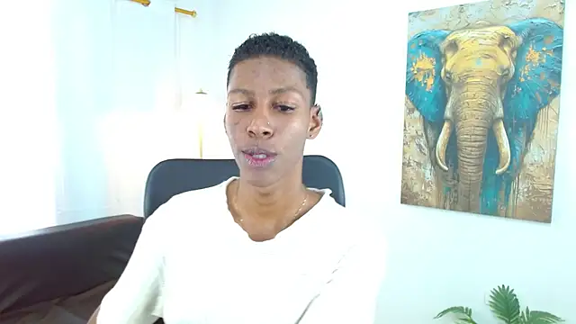 maiki18  online show from 12-15-25, 08:47