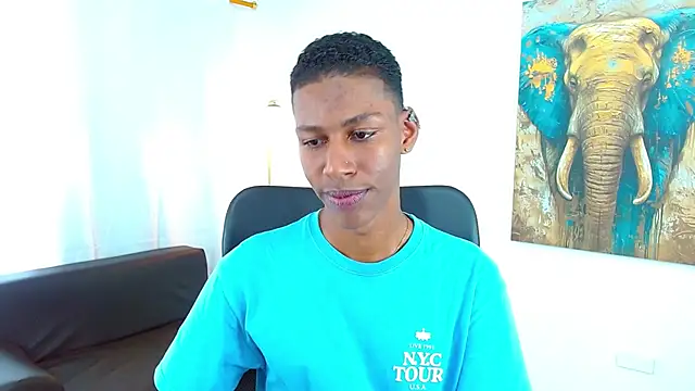 maiki18  online show from 11-26-25, 08:31