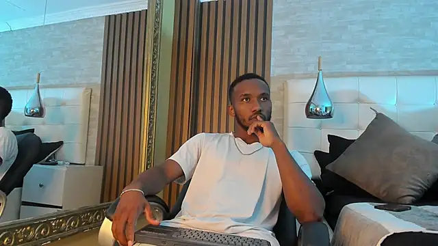 JamesParck online show from 04-09-26, 07:42