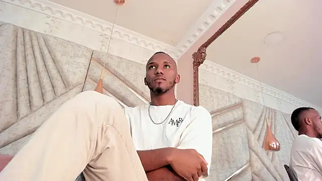 Snapshot of JamesParck chatting on 03-22-25, 06:25 JamesParck online show from 03-22-25, 06:25