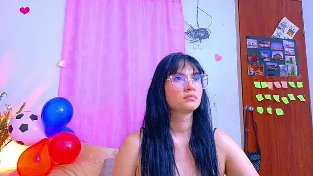 Snapshot of keelly_richaardson1 chatting on 06-06-26, 12:49 keelly richaardson1 online show from 06-06-26, 12:49