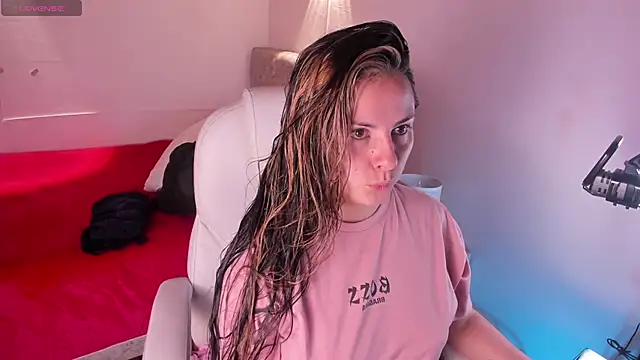 Snapshot of brandy_sweet_ chatting on 03-18-25, 12:28 brandy sweet  online show from 03-18-25, 12:28