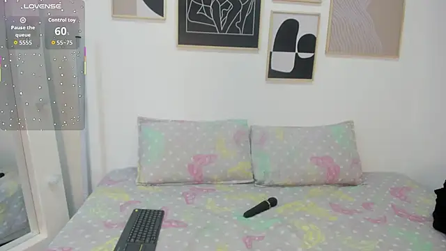 Snapshot of brandy_sweet_ chatting on 10-24-25, 12:04 brandy sweet  online show from 10-24-25, 12:04