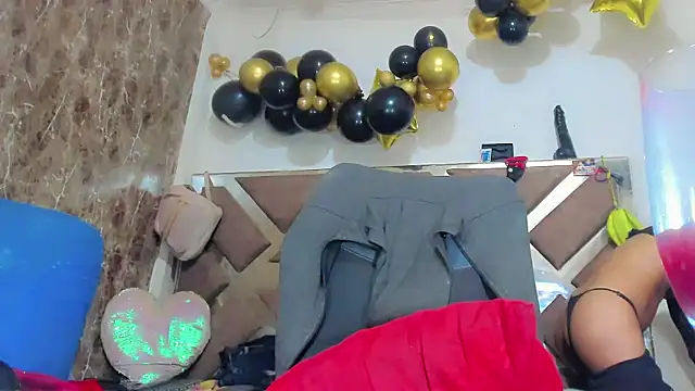 Snapshot of hannabigdirty chatting on 02-05-26, 05:58 hannabigdirty online show from 02-05-26, 05:58