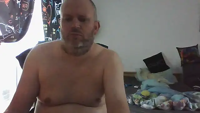 Snapshot of ShyBoy1982 chatting on 05-10-26, 01:14 ShyBoy1982 online show from 05-10-26, 01:14