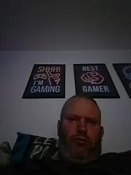 ShyBoy1982 online show from 11-14-25, 10:13