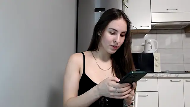 Snapshot of SierraSky_ chatting on 02-08-25, 06:11 SierraSky online show from 02-08-25, 06:11