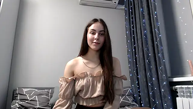 Snapshot of SierraSky_ chatting on 03-22-25, 09:21 SierraSky online show from 03-22-25, 09:21