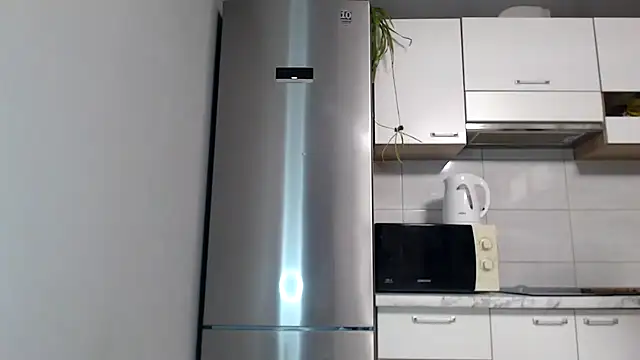 SierraSky  online show from 03-07-26, 06:24