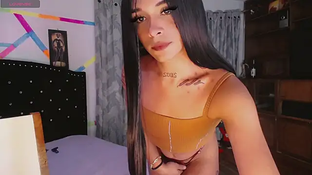 Snapshot of AdharaaMoon chatting on 03-04-26, 01:35 AdharaaMoon online show from 03-04-26, 01:35