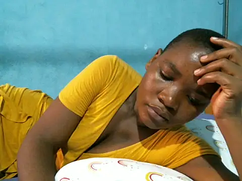 Snapshot of cocolicky chatting on 02-02-26, 05:50 cocolicky online show from 02-02-26, 05:50