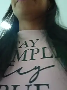 Snapshot of Leslly_ chatting on 06-12-26, 11:08 Leslly online show from 06-12-26, 11:08