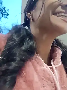 Leslly  online show from 11-16-25, 10:53