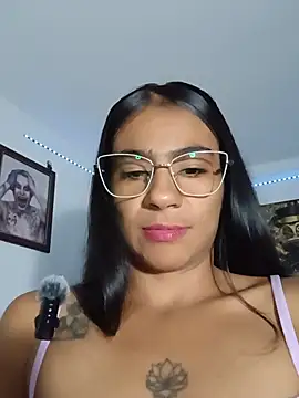 Snapshot of Leslly_ chatting on 07-09-26, 11:20 Leslly online show from 07-09-26, 11:20