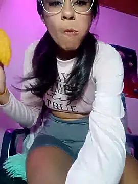 Leslly  online show from 11-20-25, 12:06