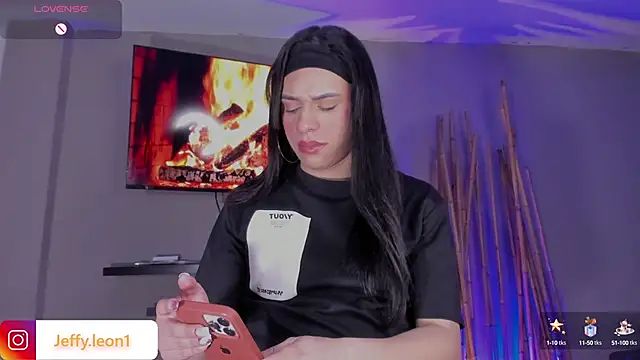 danna v online show from 10-17-25, 04:27