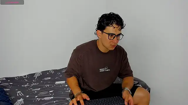 owengray2n online show from 01-11-26, 04:08