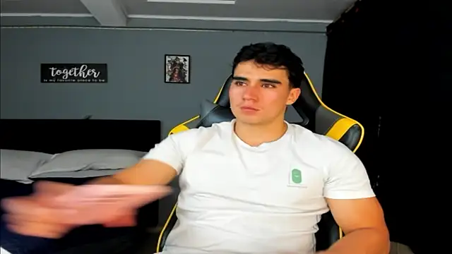 owengray2n online show from 10-11-25, 01:50