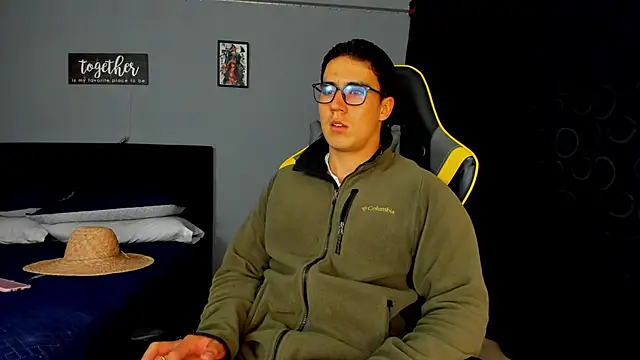 owengray2n online show from 09-26-25, 02:07