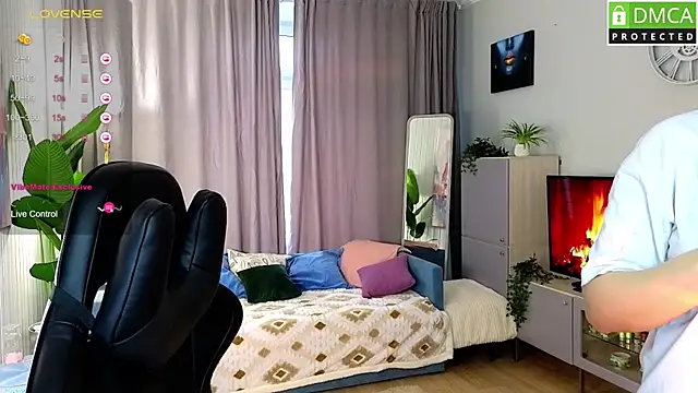 Snapshot of Sinty_Noria chatting on 04-24-26, 01:07 Sinty Noria online show from 04-24-26, 01:07