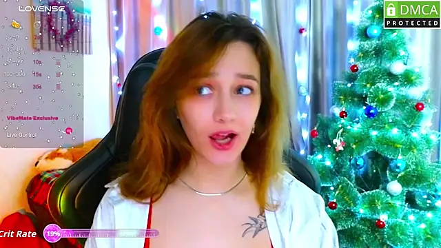 Snapshot of Sinty_Noria chatting on 12-15-25, 01:11 Sinty Noria online show from 12-15-25, 01:11