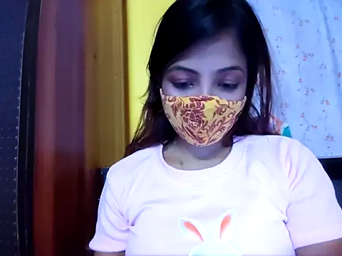 cutesoma2 online show from 10-28-25, 05:56