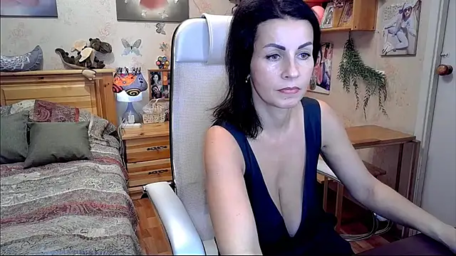Kendra Mom online show from 12-05-24, 05:55