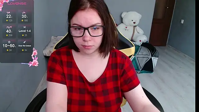 Emily Amorre online show from 09-25-25, 01:11
