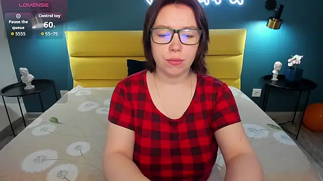 Snapshot of Emily_Amorre chatting on 07-15-26, 01:45 Emily Amorre online show from 07-15-26, 01:45