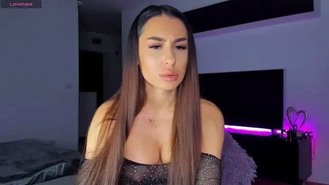 K chic online show from 03-21-25, 09:01