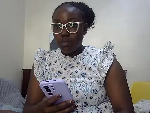 Snapshot of Sexy_racy_rebel_ chatting on 07-07-26, 01:03 Sexy racy rebel online show from 07-07-26, 01:03