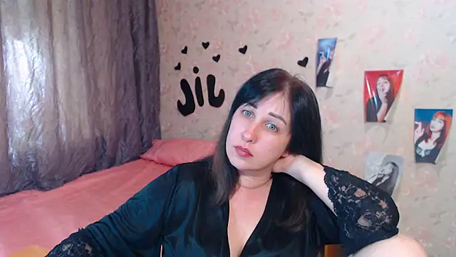 Snapshot of JillStevens chatting on 09-16-25, 10:38 JillStevens online show from 09-16-25, 10:38