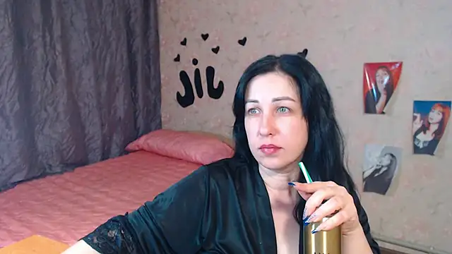 JillStevens online show from 11-08-25, 04:27