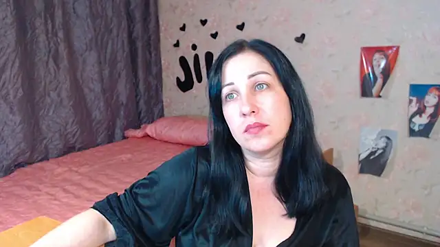 JillStevens online show from 11-18-25, 03:32