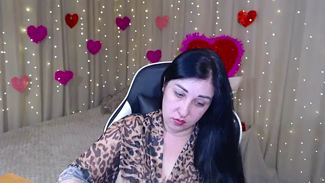 Snapshot of JillStevens chatting on 02-22-26, 12:02 JillStevens online show from 02-22-26, 12:02