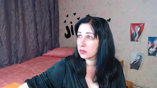 Snapshot of JillStevens chatting on 10-02-25, 07:06 JillStevens online show from 10-02-25, 07:06
