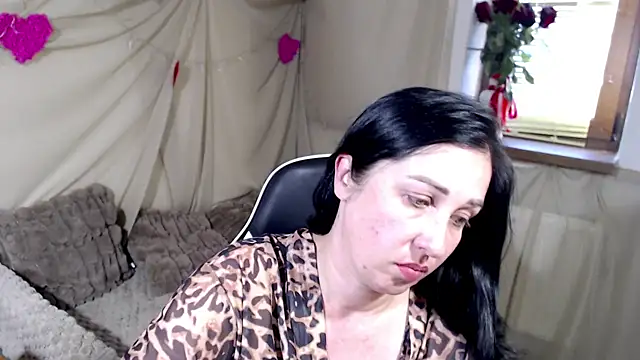 JillStevens online show from 07-25-26, 04:57