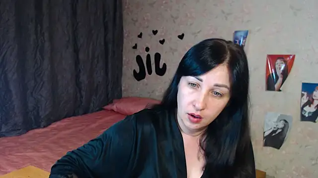 Snapshot of JillStevens chatting on 09-20-25, 02:16 JillStevens online show from 09-20-25, 02:16