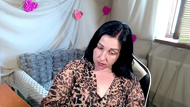 JillStevens online show from 06-11-26, 02:03