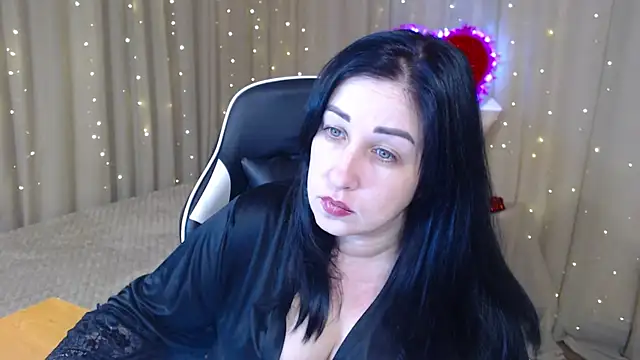 Snapshot of JillStevens chatting on 02-10-26, 04:00 JillStevens online show from 02-10-26, 04:00