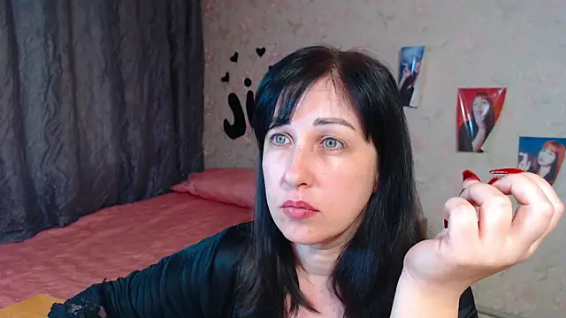 Snapshot of JillStevens chatting on 09-18-25, 11:46 JillStevens online show from 09-18-25, 11:46