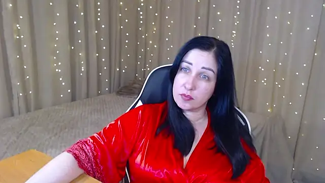 Snapshot of JillStevens chatting on 01-31-26, 08:29 JillStevens online show from 01-31-26, 08:29