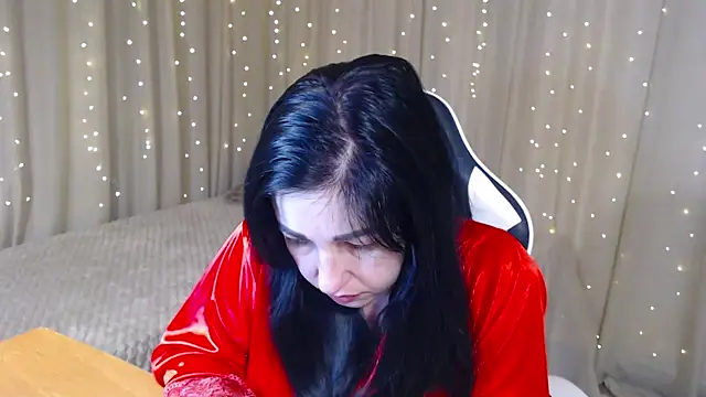 Snapshot of JillStevens chatting on 02-06-26, 02:07 JillStevens online show from 02-06-26, 02:07