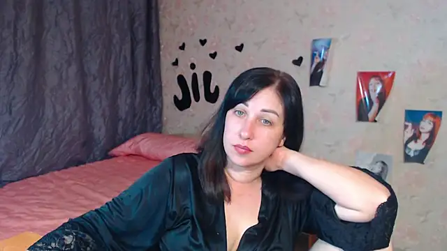 Snapshot of JillStevens chatting on 09-11-25, 06:41 JillStevens online show from 09-11-25, 06:41