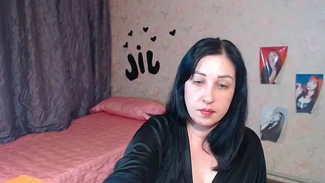 Snapshot of JillStevens chatting on 10-10-25, 05:14 JillStevens online show from 10-10-25, 05:14