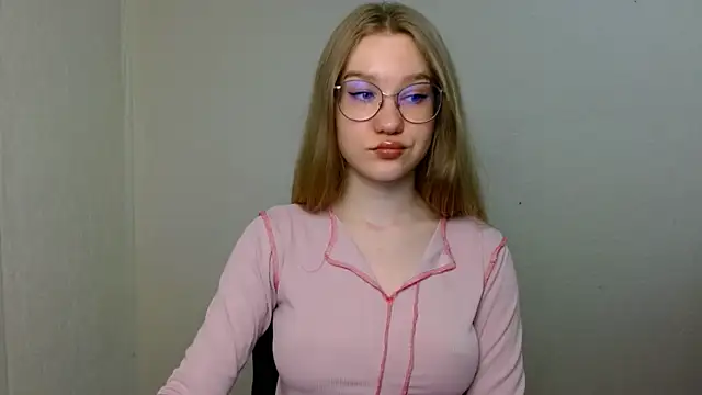 cindi hot online show from 06-17-26, 10:03