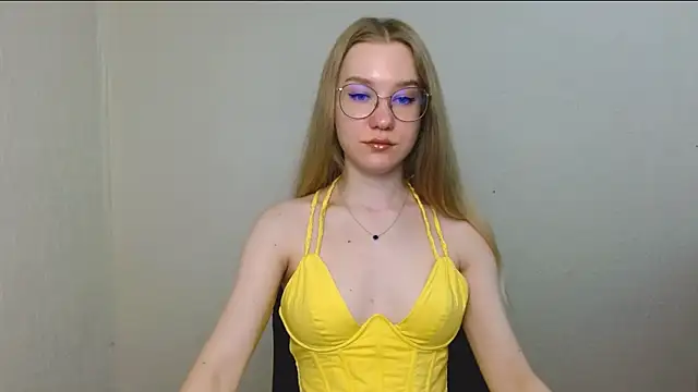 cindi hot online show from 07-18-26, 10:35